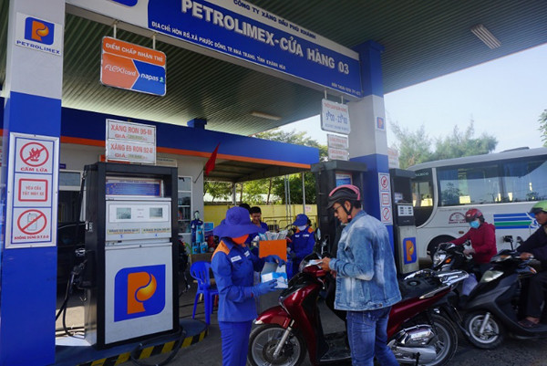 65 năm ‘lửa thử vàng’ Petrolimex