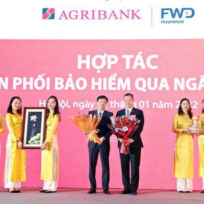 Agribank ‘bắt tay’ FWD Việt Nam phân phối bảo hiểm qua ngân hàng