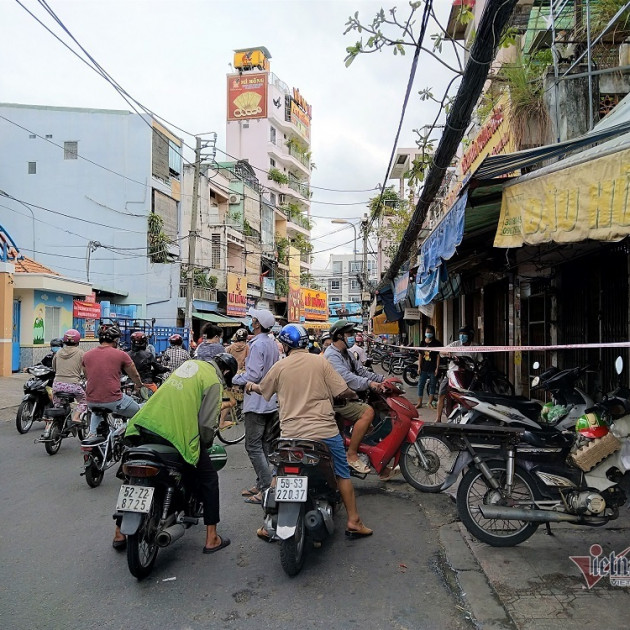 Ba lần dân Sài Thành đổ xô đi chợ bất chấp nguy hiểm đại dịchicon