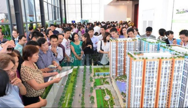 Bất động sản mùa dịch, sẵn tiền mua nhà lúc giá hời