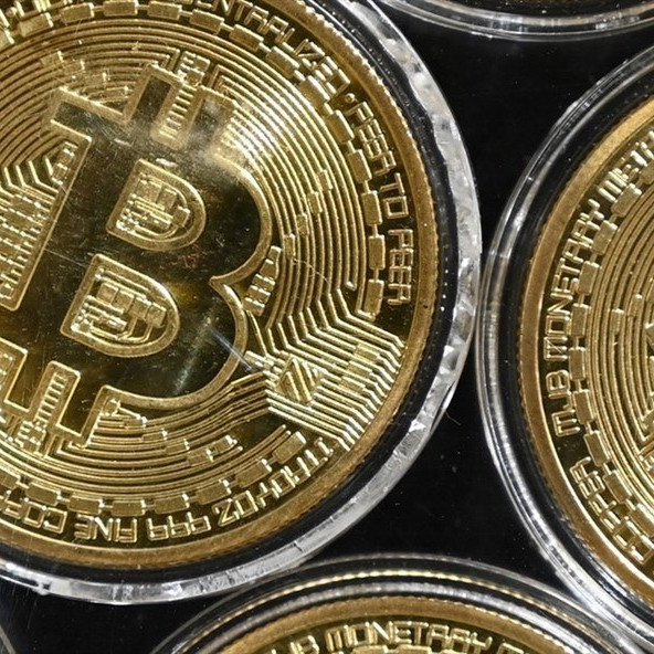 Bitcoin liên tục nhảy múa, rủi ro 'bong bóng' đang hiện hữuicon