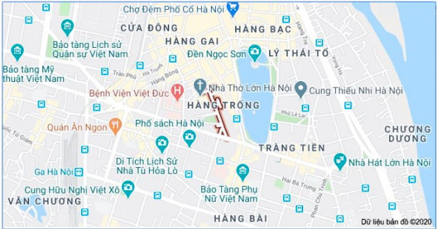 Phố Nhà Chung dài 300m,có vị trí đẹp, phía Bắc tiếp nối với phố Lý Quốc Sư, phía Nam đụng với phố Trường Thi. Ảnh: Google Maps