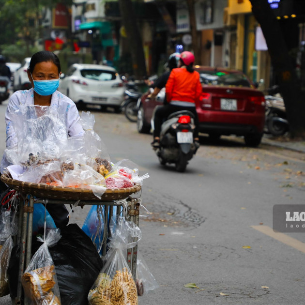 Cận cảnh tuyến đường 'vàng', đắt đỏ nhất Hà Nội