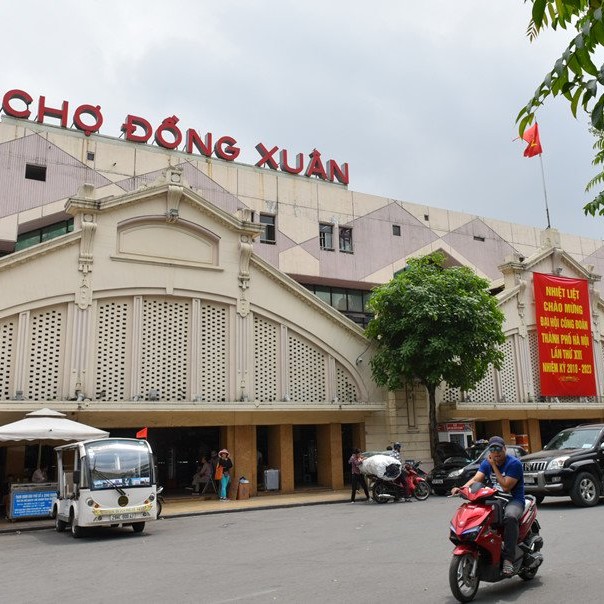 Cảnh nhếch nhác, xuống cấp ở chợ Đồng Xuân