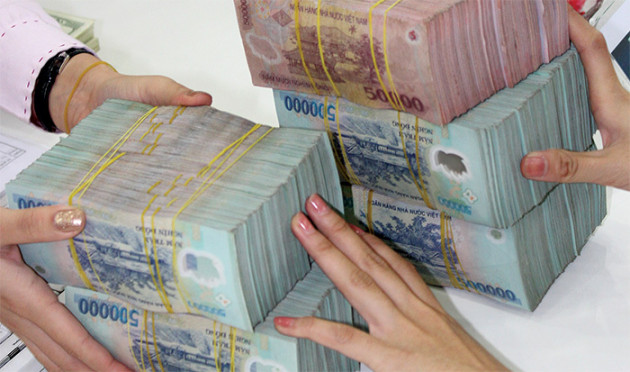 Cắt tóc, gội đầu 'hốt' vụ 700 tỷ: Miếng mồi lãi cao, nỗi lo thảm họa