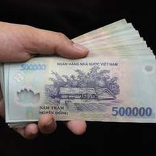Cho vay 500 triệu lấy lãi cắt cổ 150 triệu/thángicon