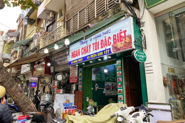 Chóng mặt với ma trận 'hàng quán chính hiệu' ở Hà Nội, không phân biệt nổi thật giả