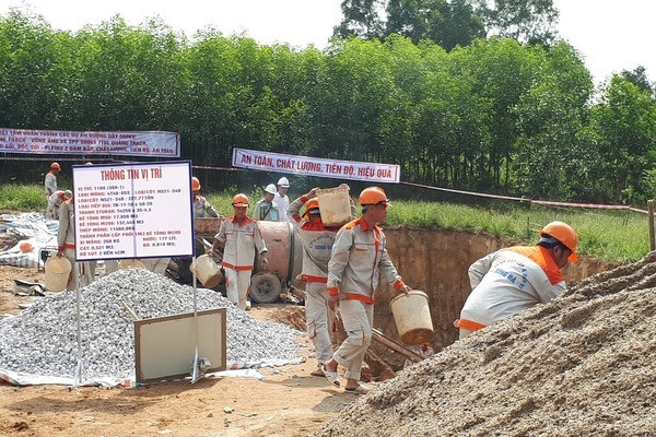 Chưa có tiền lệ, 'phá' độc quyền cho tư nhân làm đường truyền tải điện