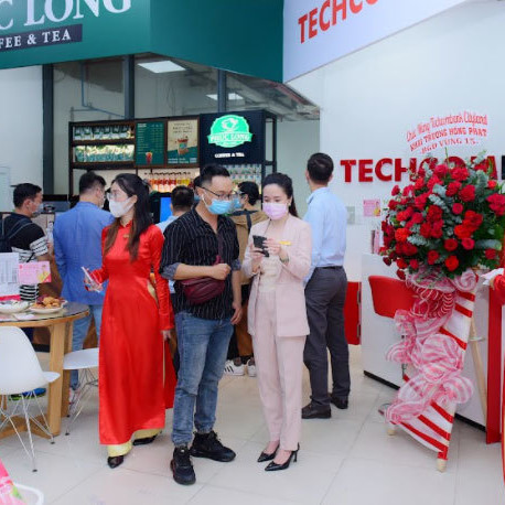 Chuỗi cà phê thuần Việt 350 triệu USD về 'nhà' tỷ phú Nguyễn Đăng Quangicon