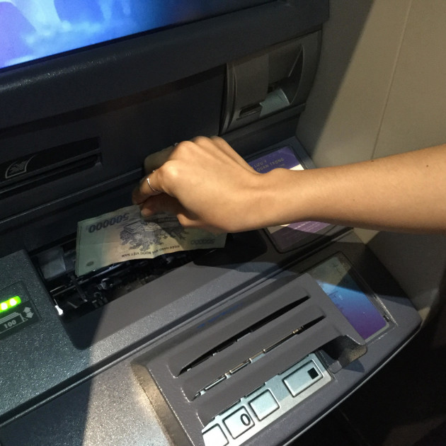 Chuyển tiền ATM khác ngân hàng cực đơn giản nếu biết những điều sauicon