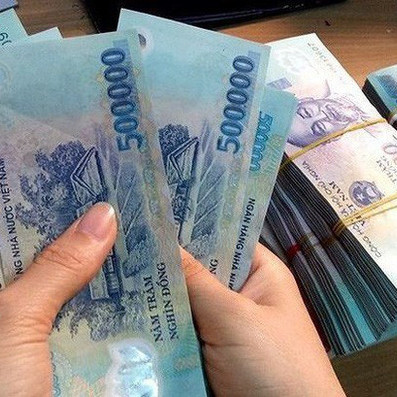 Có 200 triệu đầu tư chứng khoán thế nào để hơn gửi ngân hàng?icon