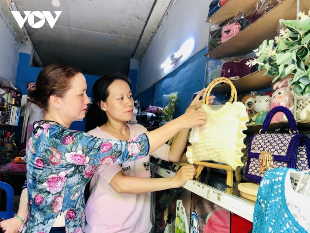 Cô gái trẻ khởi nghiệp len handmade thành công từ 1 triệu đồng