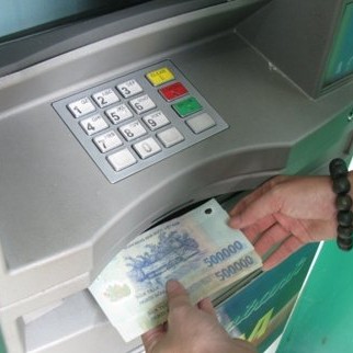 trộm tiền ATM,ATM,rút tiền,rút trộm tiền