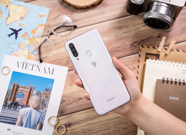 Cộng đồng quốc tế hào hứng với Vsmart Aris 5G ‘Make in Vietnam’