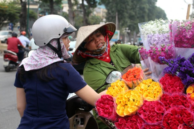 mưu sinh,nghề kiếm sống,bán hoa,lập nghiệp