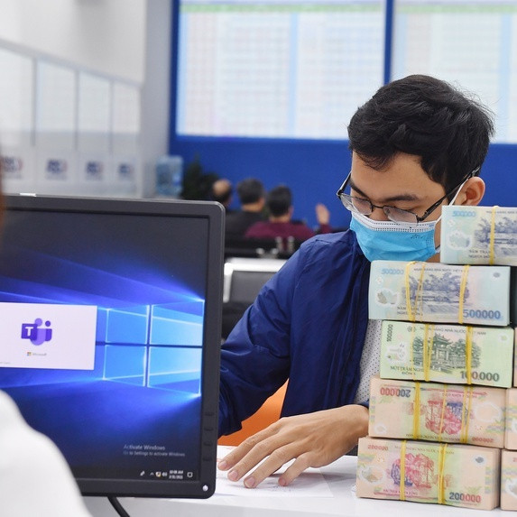 Đầu tư gì với 14 tỷ đồng để thu lãi cao nhất trong 6 tháng qua?icon