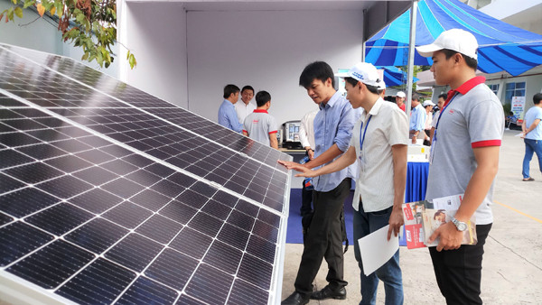 Điện mặt trời mái nhà ‘bứt tốc’ mạnh mẽ ở các tỉnh phía Nam
