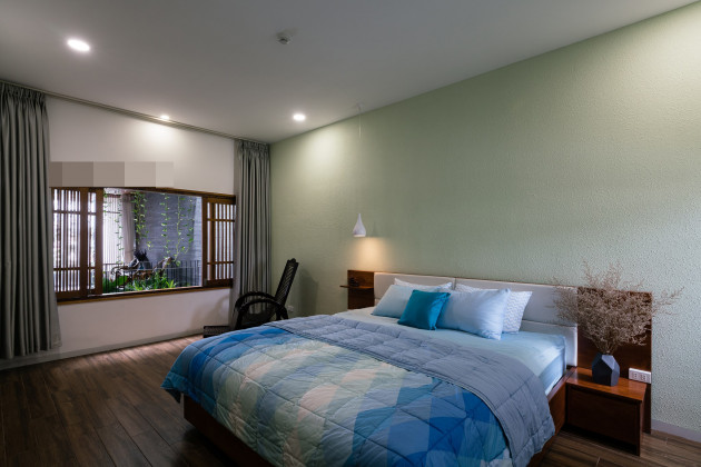 Điều đặc biệt trong ngôi nhà phố, đủ cây xanh, hồ nước và gió trời