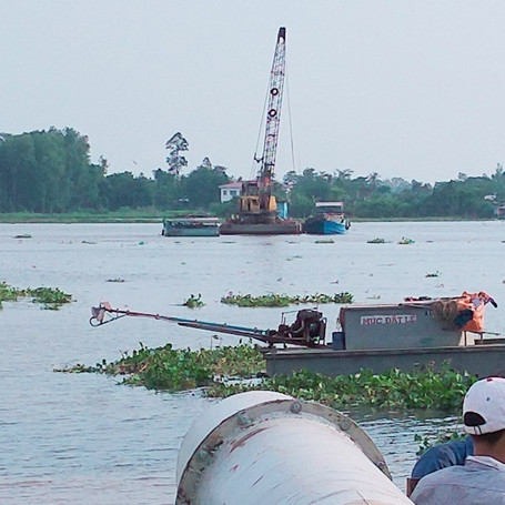 Doanh nghiệp mua mỏ cát ở sông Tiền từng chuyên làm giặt làicon