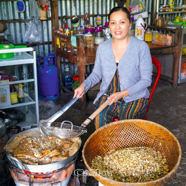 U Minh có lắm đặc sản từ ong nhưng có bao người biết tới thứ đặc sản bốc mùi nhất trong số đó: mắm ong - Ảnh 2.