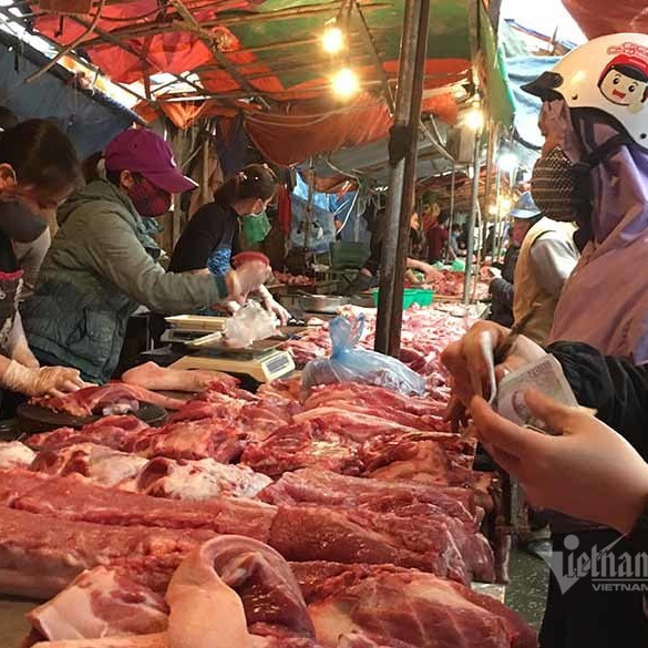 Đón cú 'sốc' giá xăng, nhất loạt tin rằng mai kia hàng hóa đồng loạt tăng giáicon
