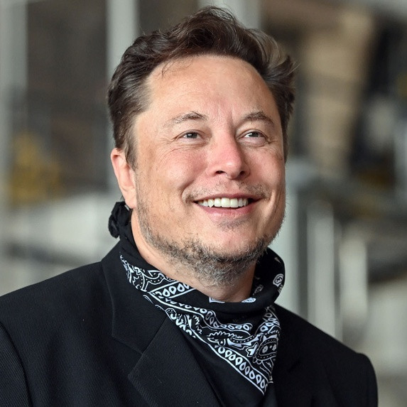 Elon Musk, người đầu tiên trên thế giới có 300 tỷ USDicon