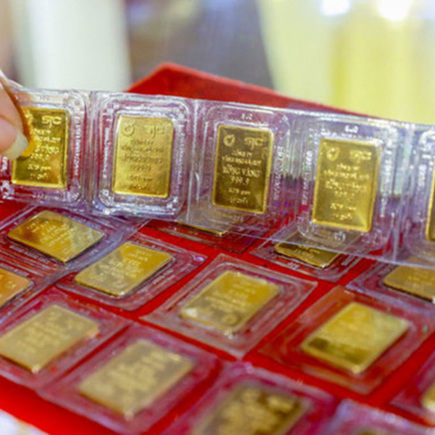 Giá vàng 'bốc hơi' 1 triệu đồng/lượng
