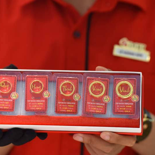 Giá vàng hôm nay 12/11: USD vọt lên, vàng tăng không dừngicon