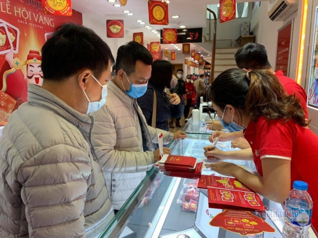 Giá vàng hôm nay 14/3: Chênh lệch 9 triệu/lượng, dân Việt thiệt lớn