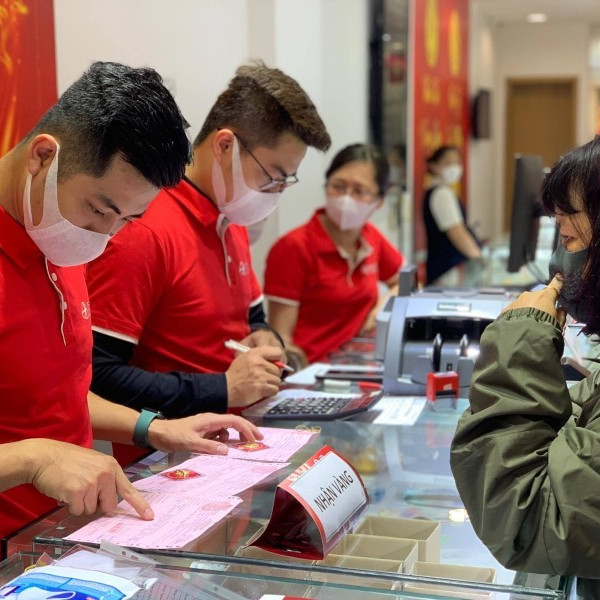 Giá vàng hôm nay 15/2: Năm mới vẫn chưa thể bứt pháicon