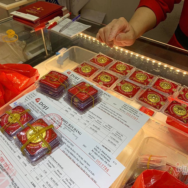 Giá vàng hôm nay 2/1: Đầu năm, tiếp tục tăng mạnhicon