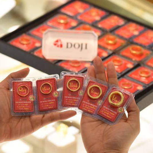 Giá vàng hôm nay 21/12: Omicron lan rộng, vàng giảm nhanhicon