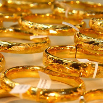 Giá vàng hôm nay 22/1: Mỹ ghi kỷ lục buồn, vàng biến động khó lườngicon