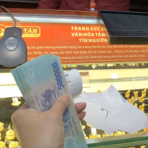 Giá vàng hôm nay 28/2: Đầu tuần, mở hàng lập tức tăng mạnhicon