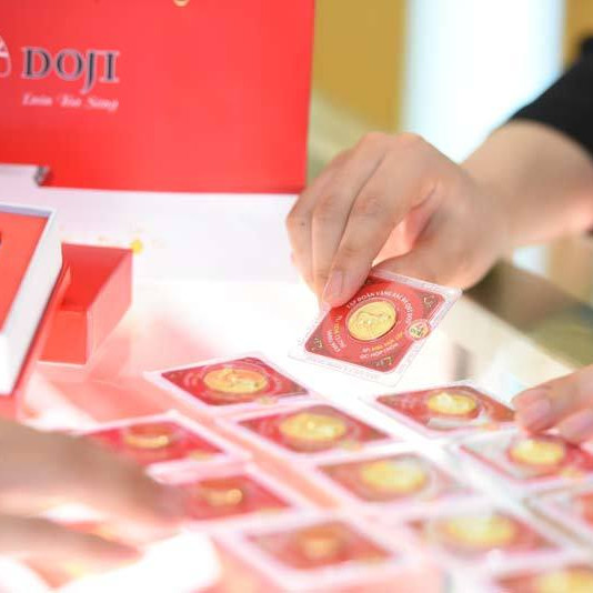 Giá vàng hôm nay 4/9: Tăng trở lại sau một phiên tụt giảmicon