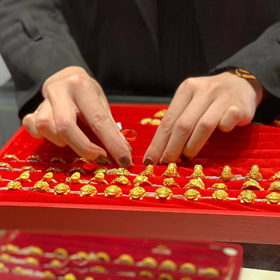 Giá vàng hôm nay 7/11: Kết thúc một tuần tăng mạnhicon