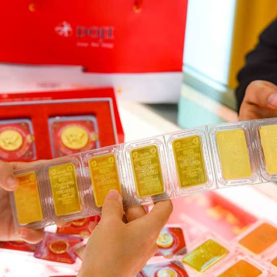 Giá vàng hôm nay 9/7: Phá ngướng cản, vọt lên đỉnh 9 nămicon