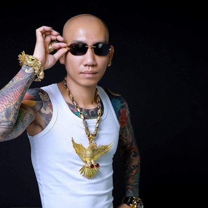 'Giang hồ mạng' Phú Lê và những nhập nhèm trong hoạt động kinh doanhicon