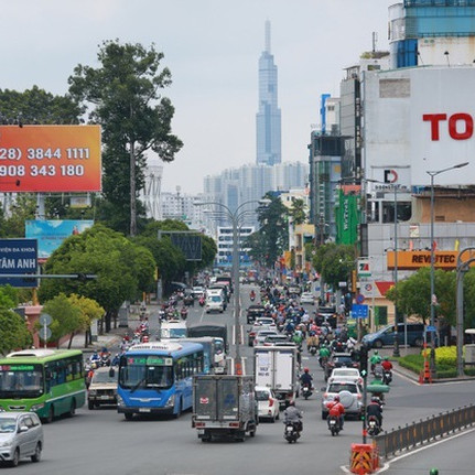 Giàu nhất nước nhưng người dân TP.HCM sở hữu xe hơi thua xa tỉnh lẻicon