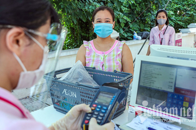 Hà Nội kích hoạt hàng loạt điểm bán hàng lưu động tới từng ngõ phố