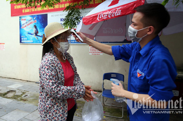 Hà Nội kích hoạt hàng loạt điểm bán hàng lưu động tới từng ngõ phố