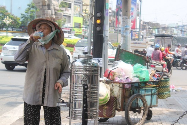 thuế nhà,thuế đất,thuế tài sản,thuế vat,thuế giá trị gia tăng,thuế bảo vệ môi trường,tăng thuế,thu ngân sách