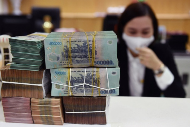 Hàng nghìn nhân viên ngân hàng đồng loạt bị mất việc