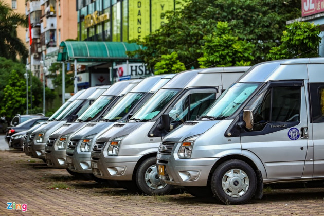 oto xep xo khap thanh pho anh 15