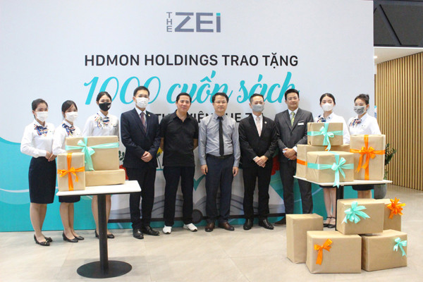 HDMon Holdings tặng hơn 1.000 cuốn sách cho thư viện dự án The Zei