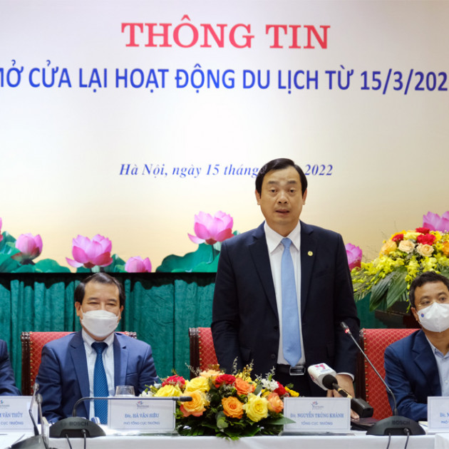 Mở cửa du lịch: Các bộ ngành, nghìn doanh nghiệp chỉ chờ Bộ Y tế