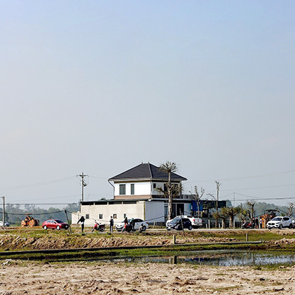 Khi đất làng nổi 'sóng'icon