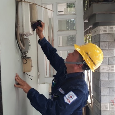 Không tăng giá điện, tìm cách giảm giá xăng dầuicon