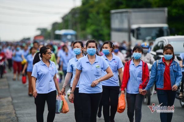 Khu công nghiệp hoạt động lại theo cơ chế: Xanh và vàng