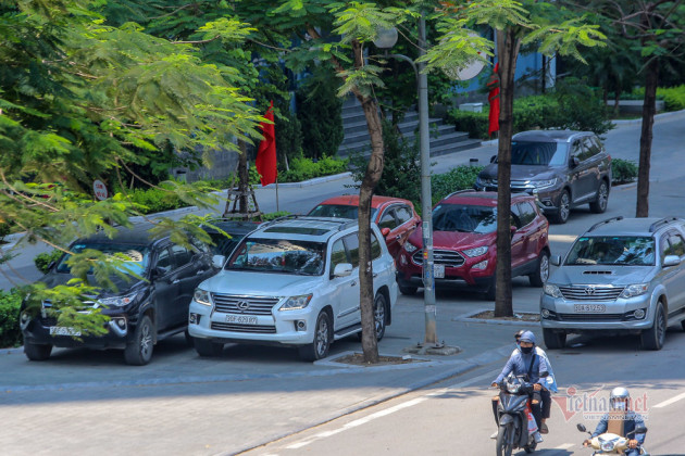 Khu liên cơ nghìn tỷ ở Hà Nội 2 sở ‘ngồi chưa ấm chỗ’ đã rời đi